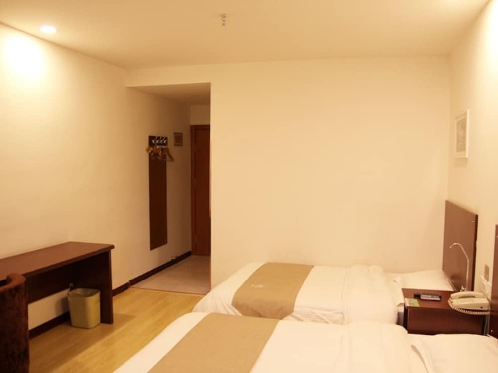 Twin Room photo 2