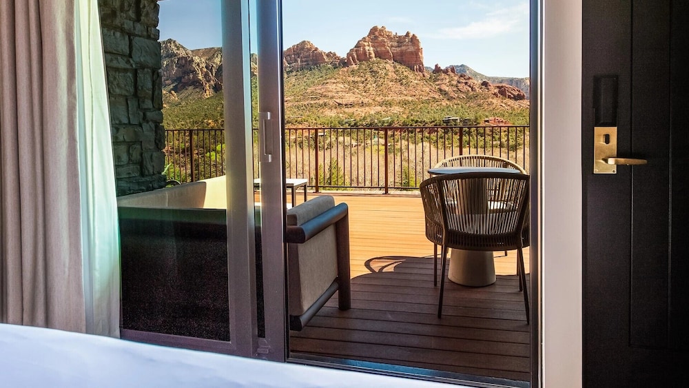 Premier Room, 1 King Bed (Cliffs,0.1mi from L'Auberge de Sedona) - Photo 4