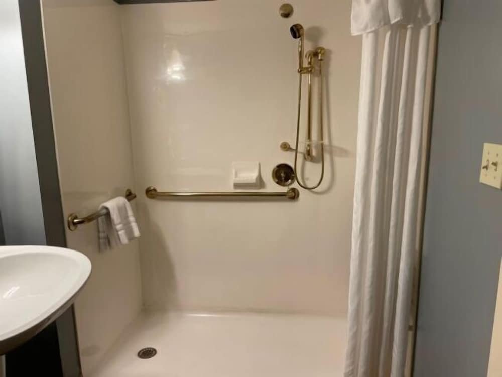 City Double Room, 1 Double Bed, Accessible - Photo 3