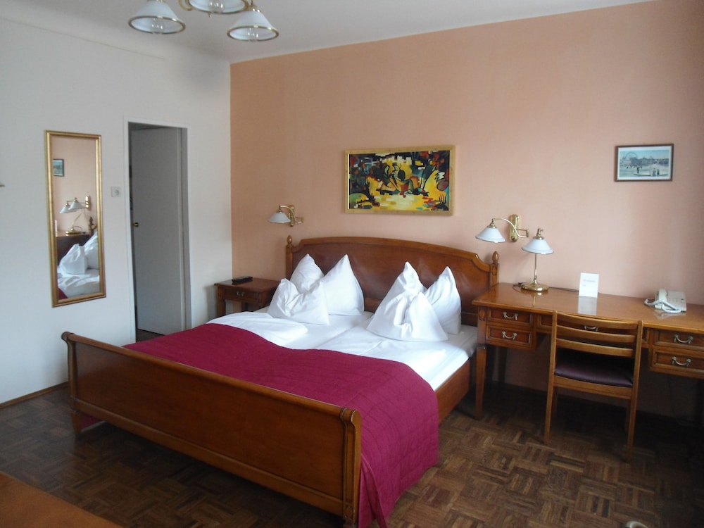 Standard Studio, 1 Bedroom, Kitchenette (2 Guests)