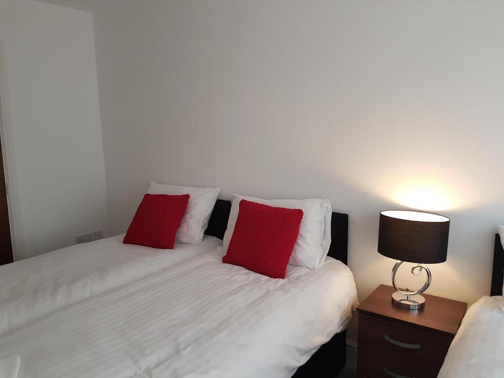 Apartment photo 3
