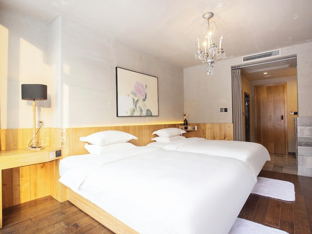 Elite Twin Room