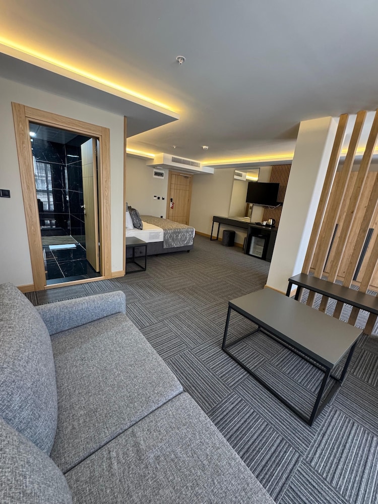 Luxury Double Room, City View