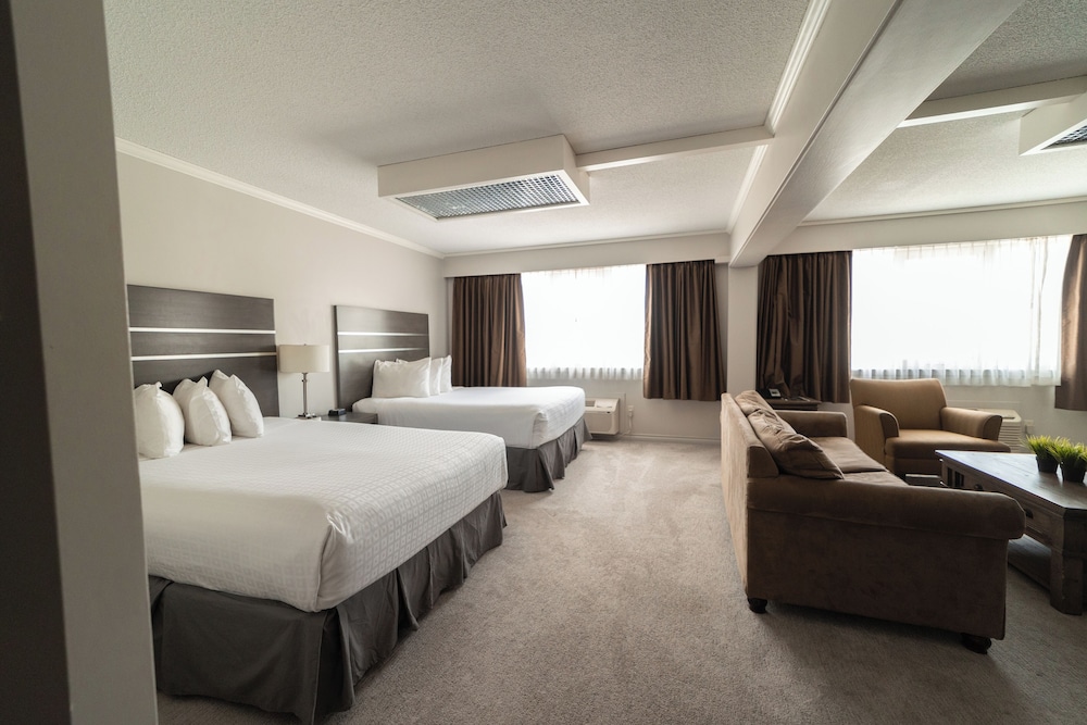 Studio Suite, 2 Queen Beds, Kitchenette photo 3