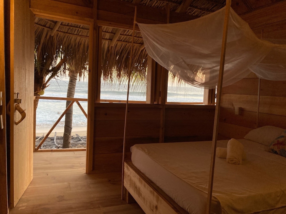 Basic Room, 1 Double Bed, Ocean View - Photo 1