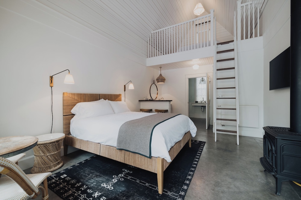 Cottage, 2 Queen Beds, Mobility Accessible