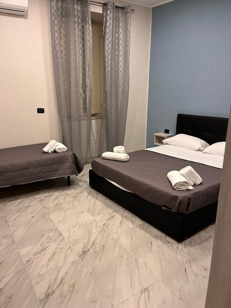 Basic Triple Room
