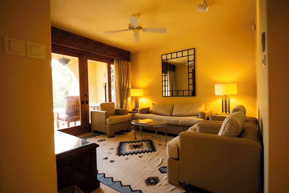 Imperial Four Bedroom Suite (Non Smoking)
