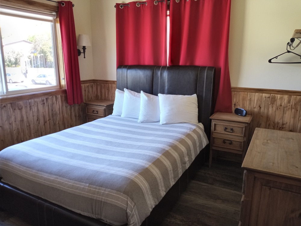 Superior Suite, Multiple Beds, Non Smoking, River View