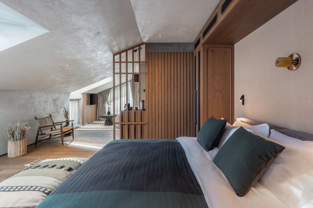 Loft, 1 King Bed, Terrace