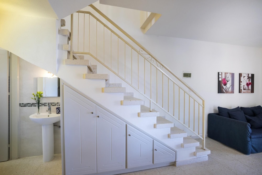 Villa photo 1