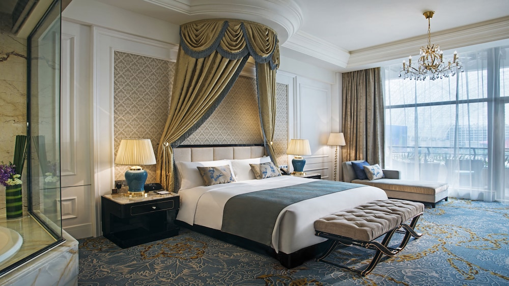 Suite, 1 Bedroom (High Floor)
