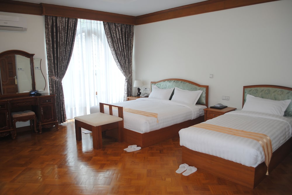 Premier Deluxe Room photo 3