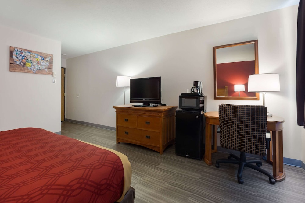 Room, 1 King Bed, Accessible, Non Smoking - Photo 3