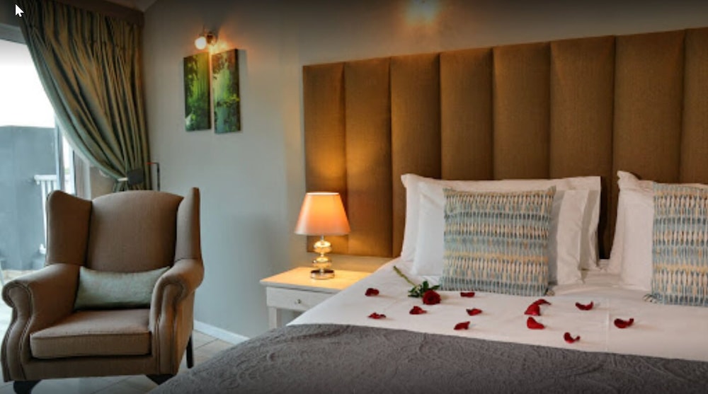 Luxury Room (Upstairs) - Photo 3