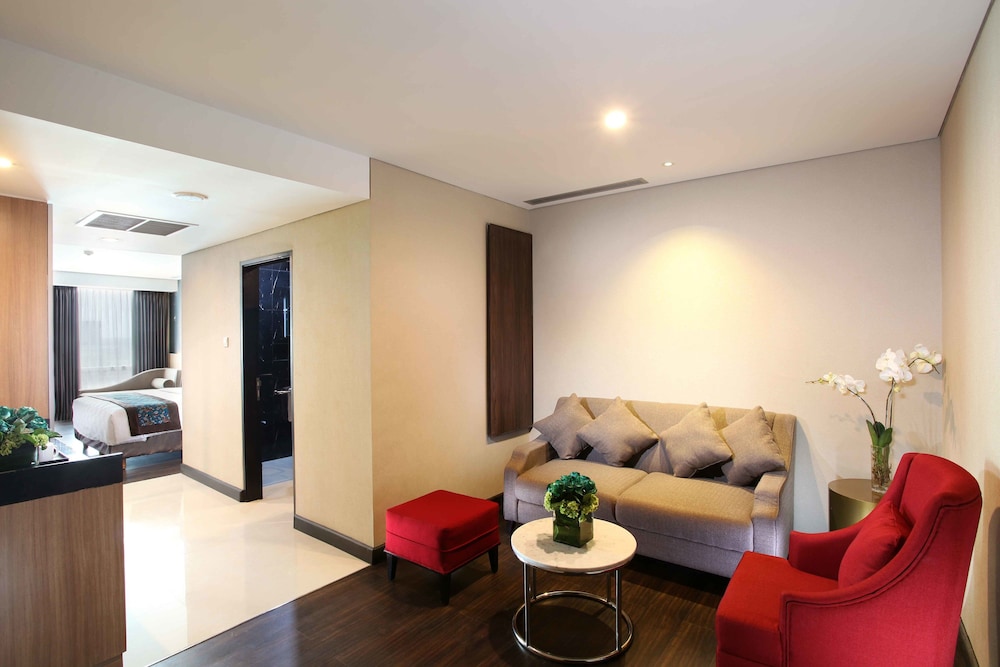 Grand Room photo 3