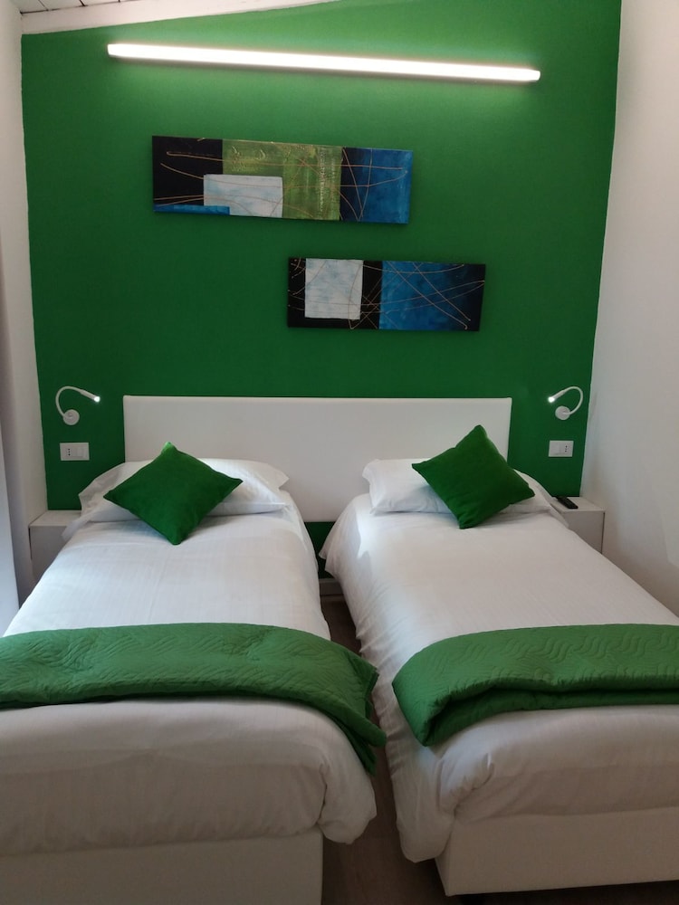 Comfort Apartment (Green) photo 2