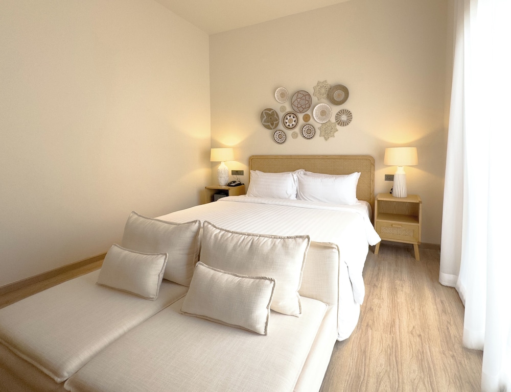 Duplex Pool Villa (Roundtrip airport transfer) - Photo 3