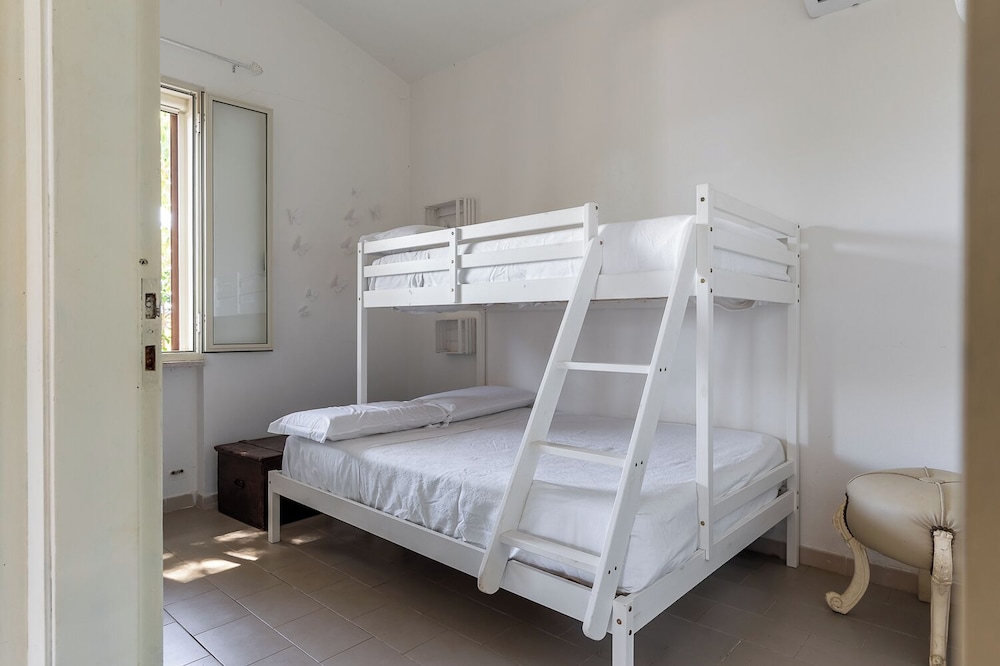 Classic House, Sea View