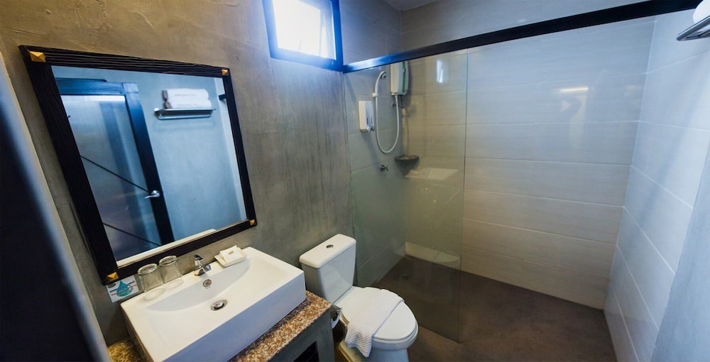 Deluxe Room, 1 Double Bed photo 2