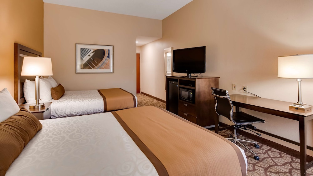 Standard Room, 2 Queen Beds, Non Smoking, Refrigerator & Microwave
