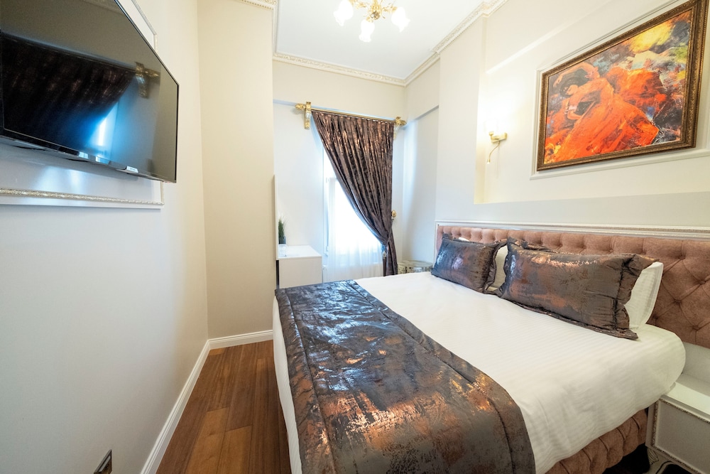 Deluxe Double Room photo 3