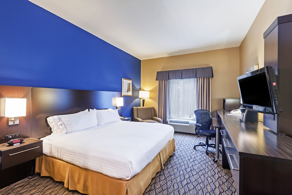 Standard Room, 1 Queen Bed, Accessible (Accessible Tub) photo 1