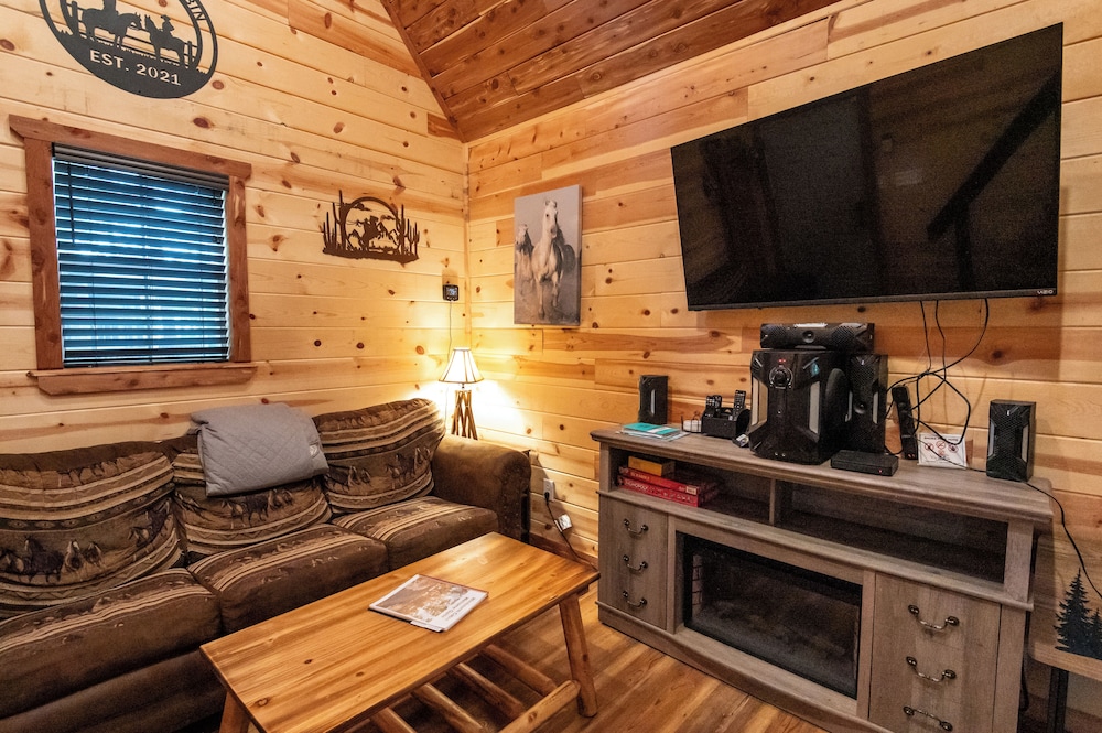 Romantic Cabin photo 3