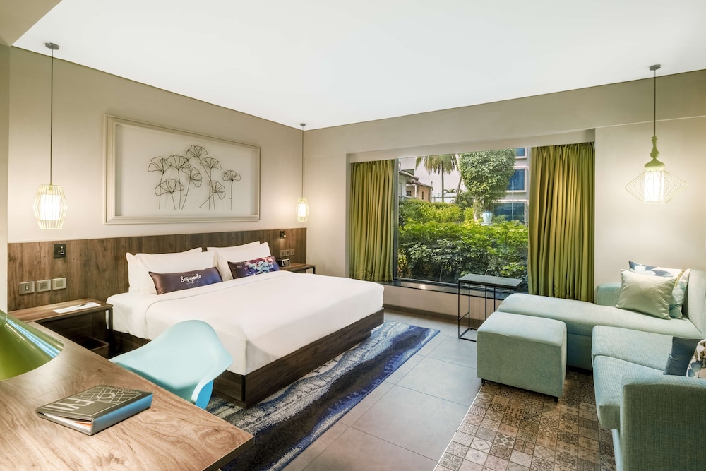 Room, 1 King Bed with Sofa bed