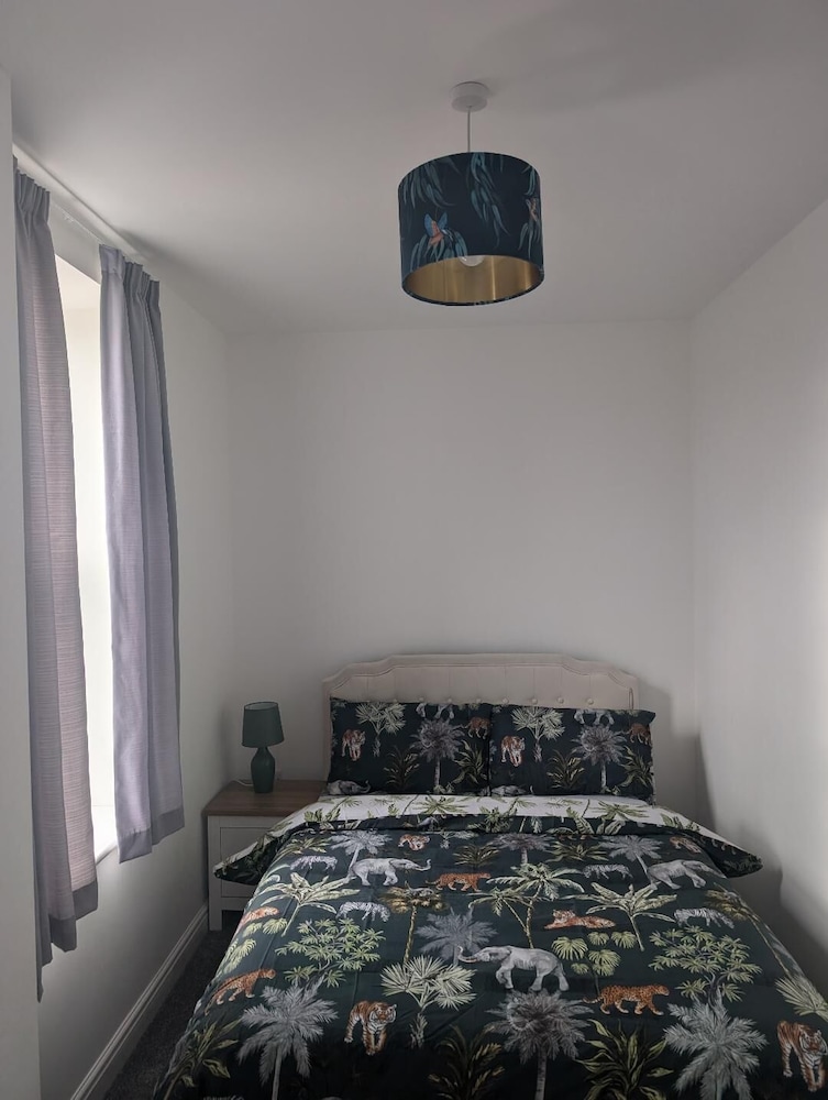 Apartment photo 2