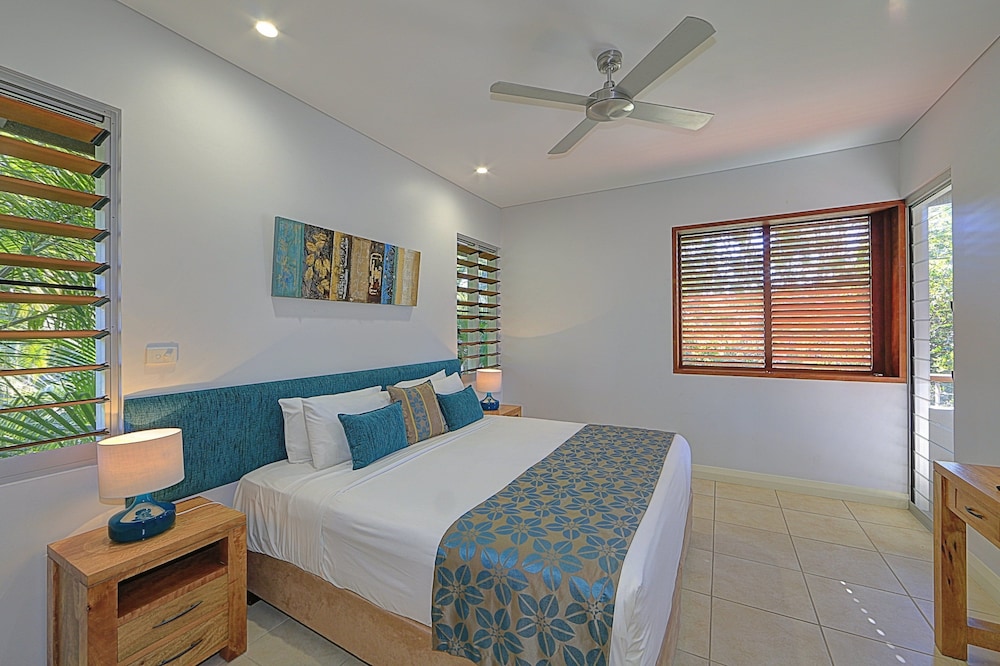 Three Bedroom Beach Home Apartment