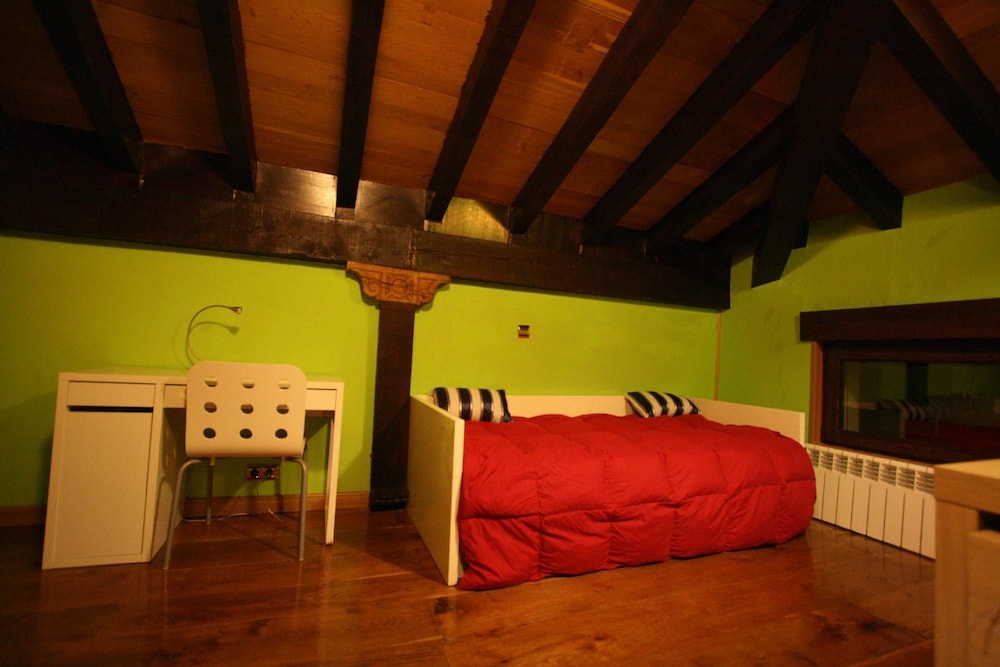 Twin Room, Kitchen (+ Extra Bed) photo 2