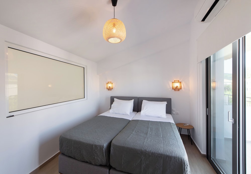 Deluxe Duplex, 2 Bedrooms, Non Smoking, 2 Bathrooms photo 3