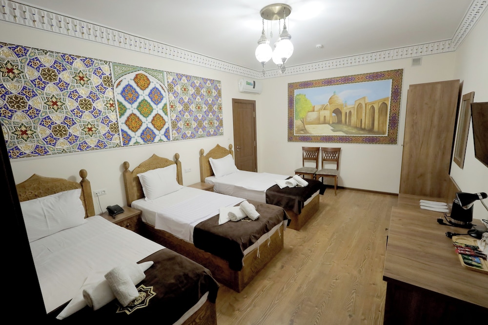 Standard Triple Room photo 2
