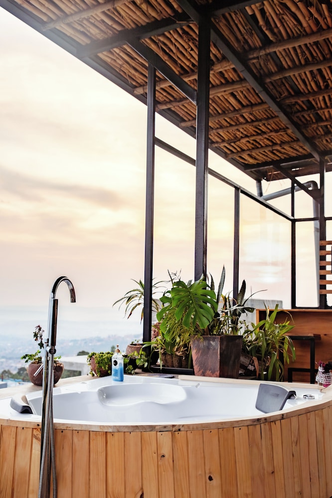 Panoramic Penthouse, Mountain View photo 1