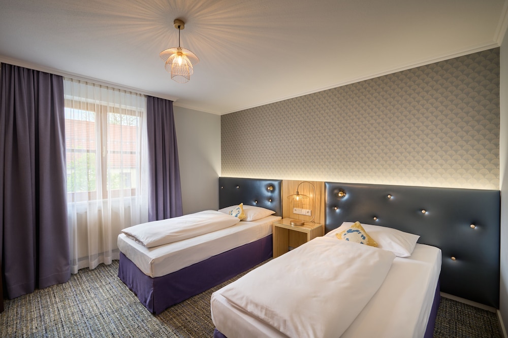 Double Room - Photo 15