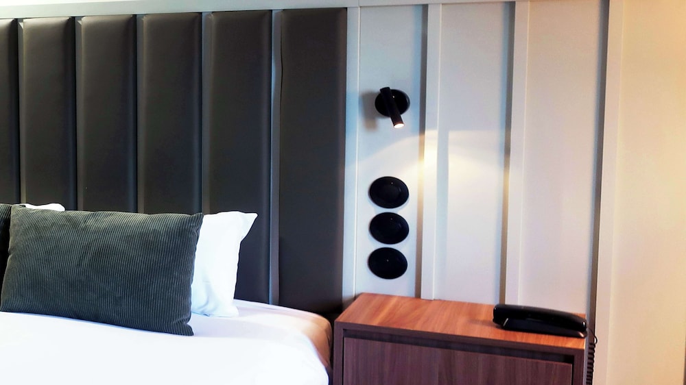 Standard Room, 2 Twin Beds - Photo 2
