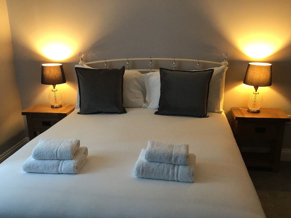 Deluxe Double Room, Ensuite photo 2
