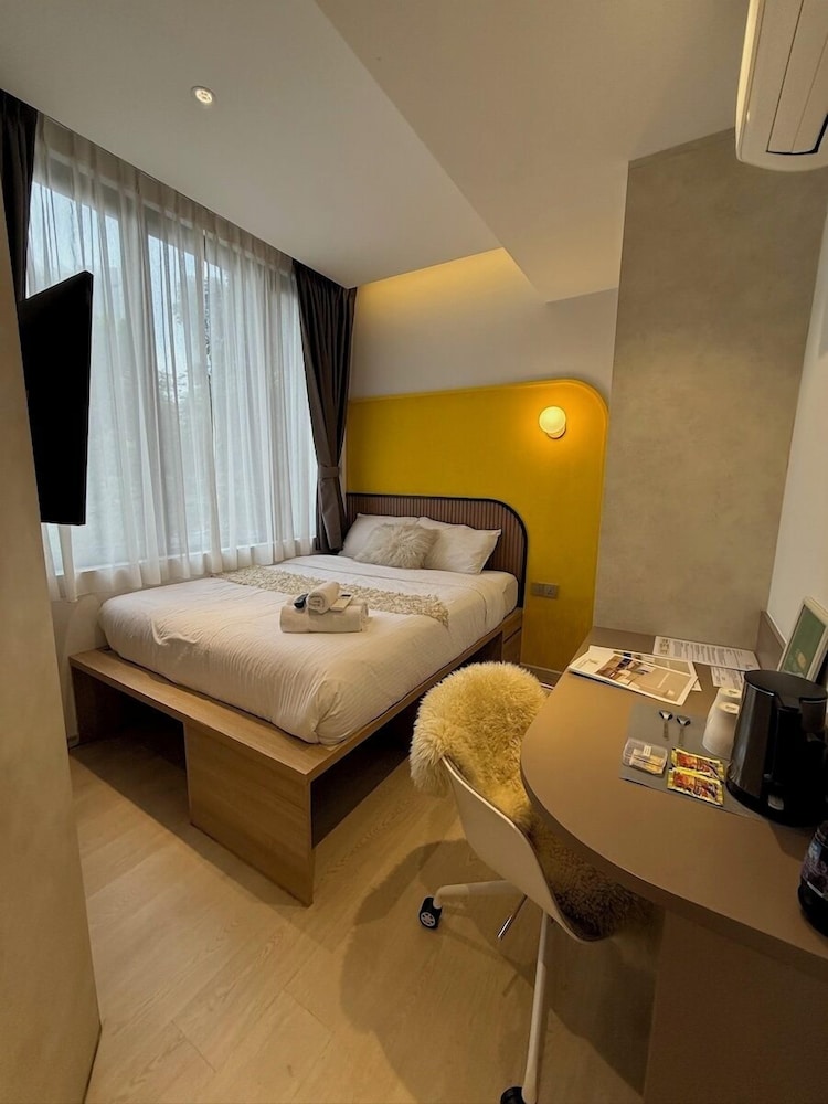 Deluxe Room, 2 Queen Beds photo 1
