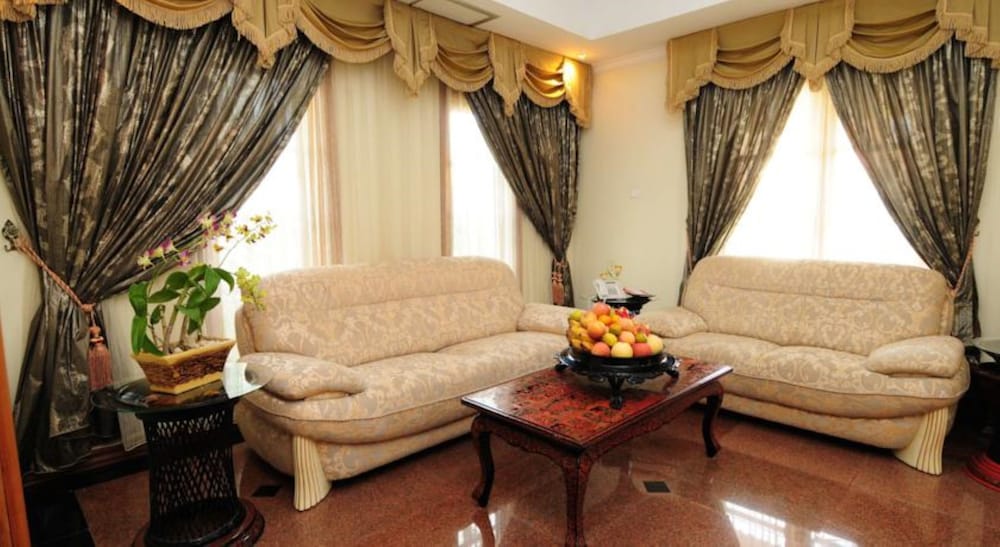 Myat Taw Win Suite photo 2