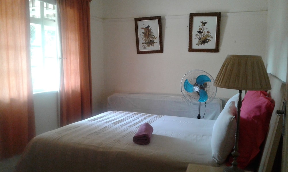 (14) 3 bed Family Self Catering Unit photo 1