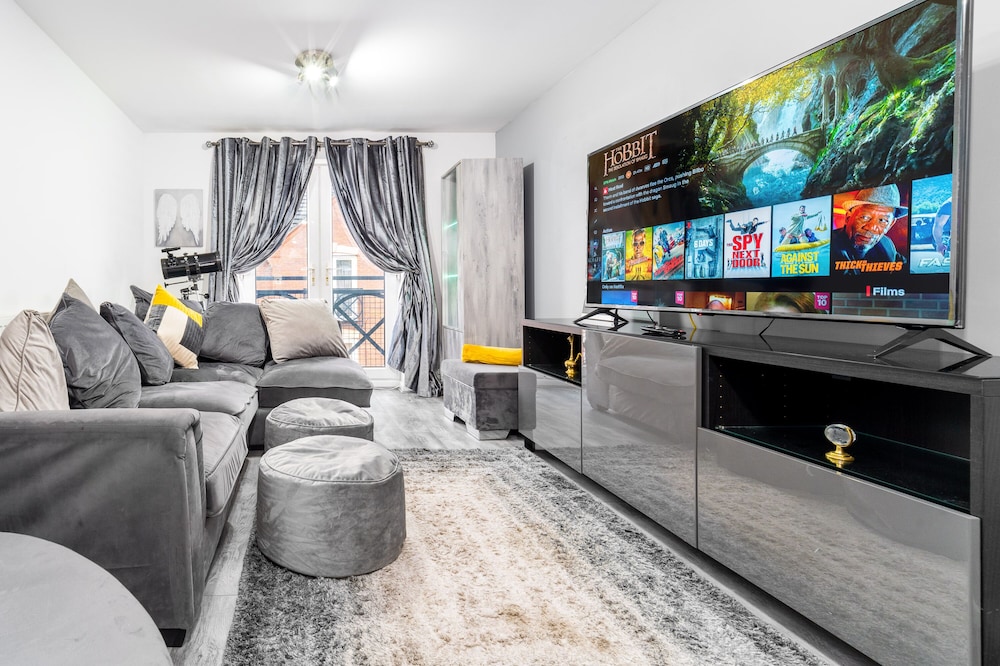Apartment photo 1