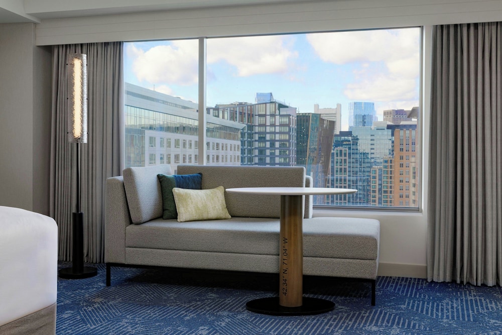 Club Room, 1 Double Bed (Mobility/Hearing Accessible, Tub)
