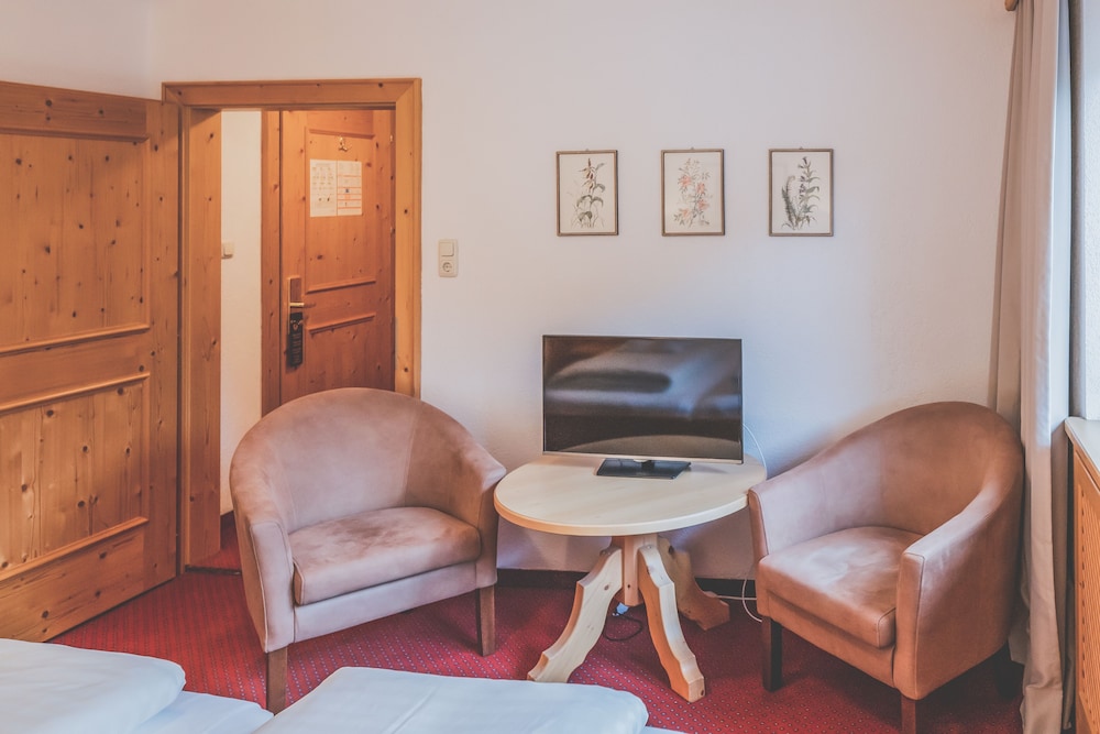 Classic Double Room - Photo 2