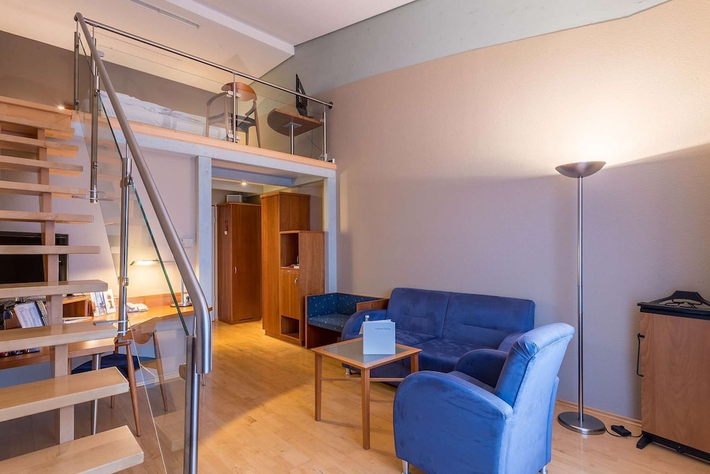 Room (Maisonette) photo 3