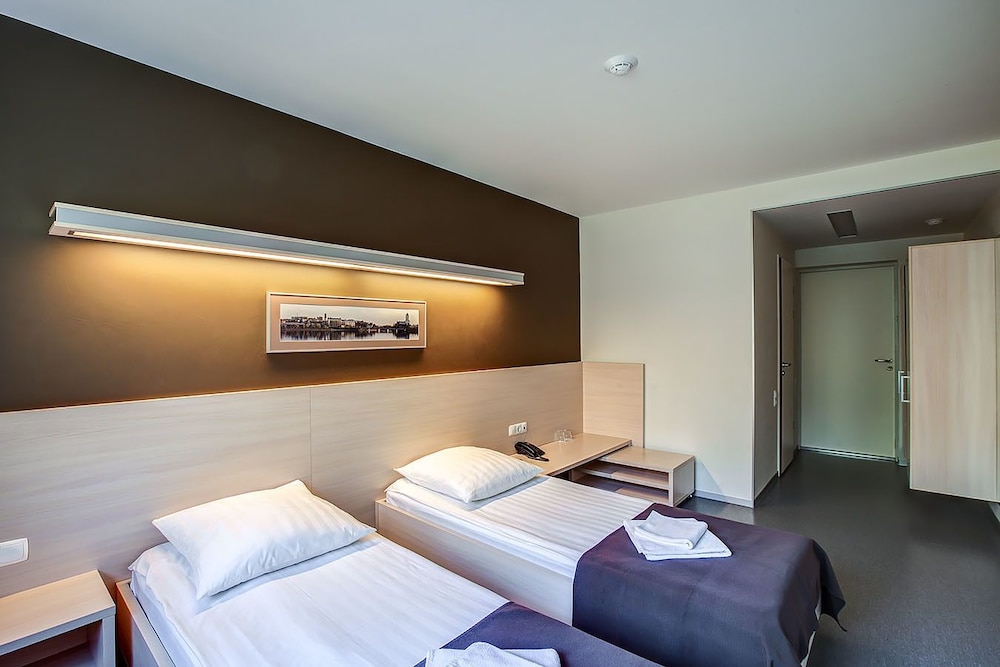 Superior Twin Room, 2 Twin Beds photo 2