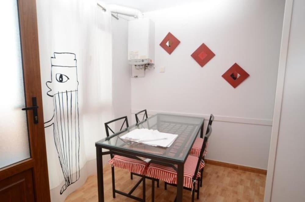 Family Apartment, 2 Bedrooms, Sea View photo 3