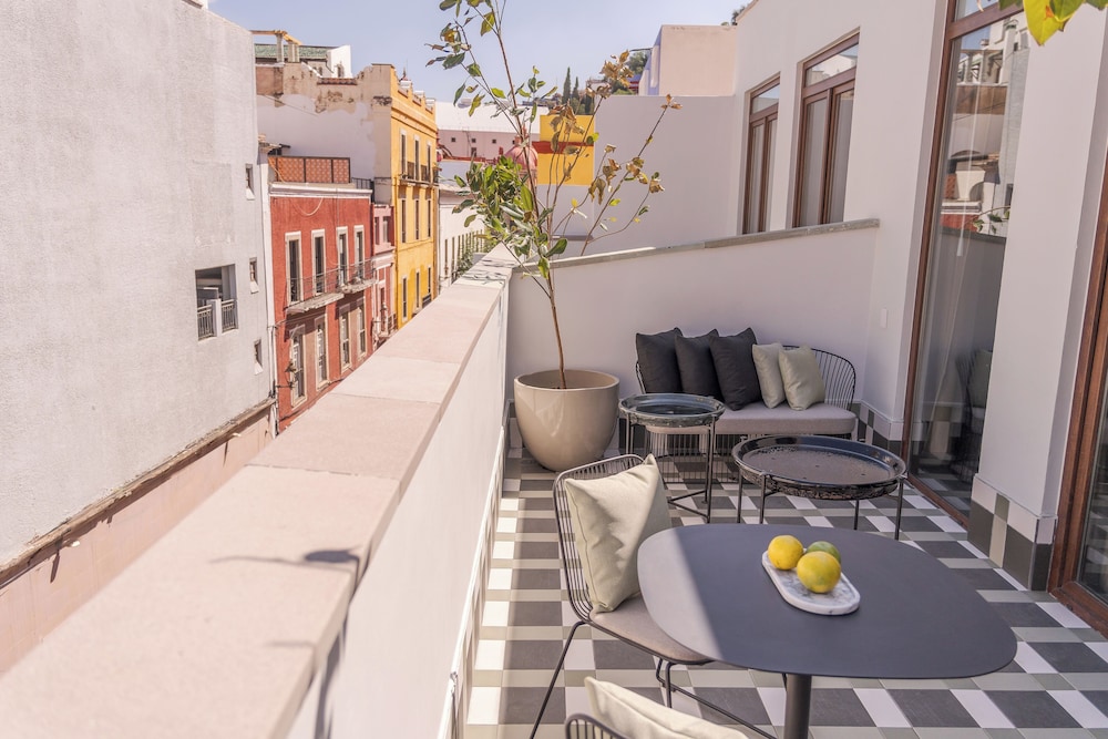 Signature Studio Suite, Terrace