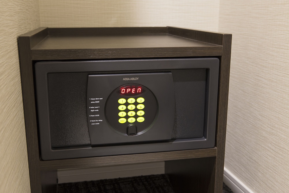 Twin Room Single Use - Non Smoking photo 3