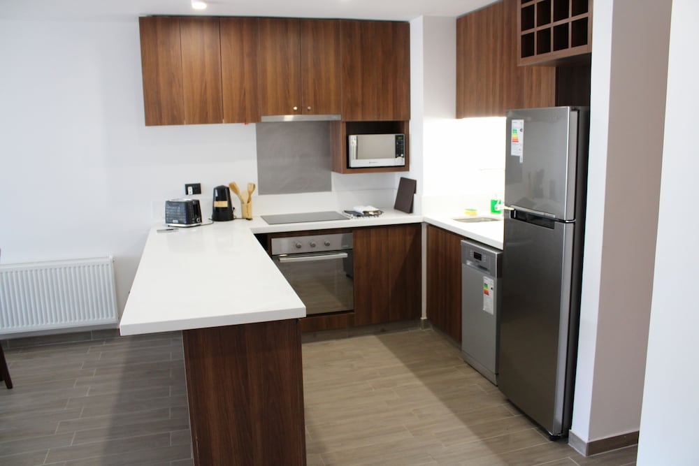 Family Apartment, 2 Bedrooms, Mountain View (B) photo 3